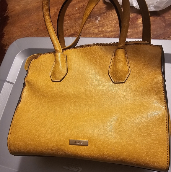 ALDO - Picture 2 of 2